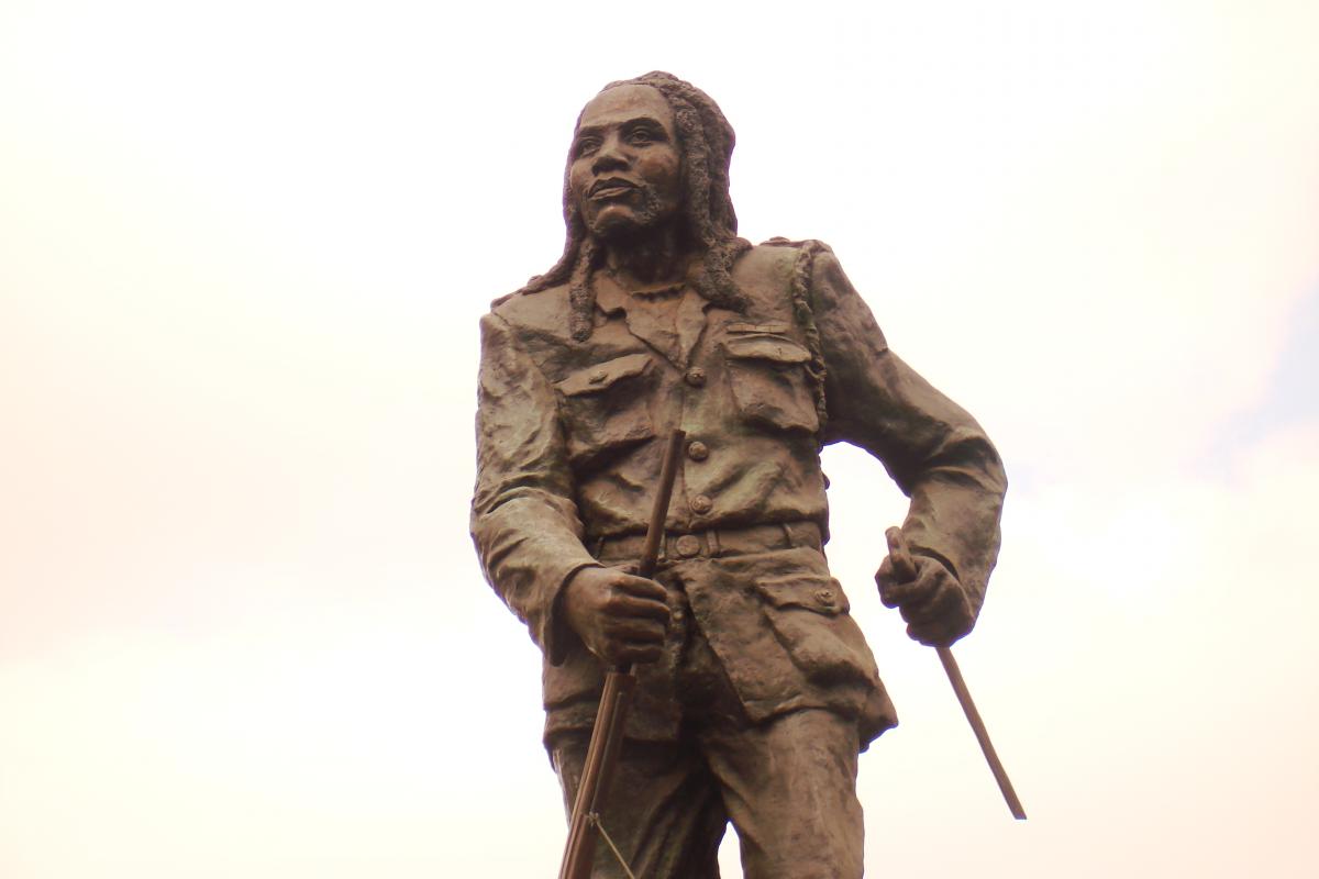 Statua di Dedan Kimathi a Nairobi